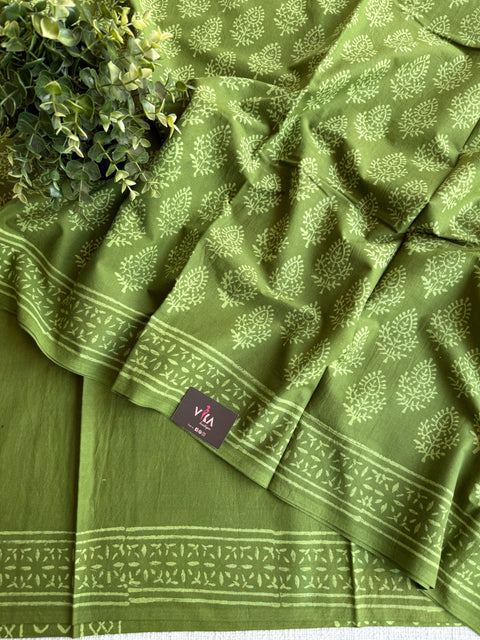 Printed mul cotton saree