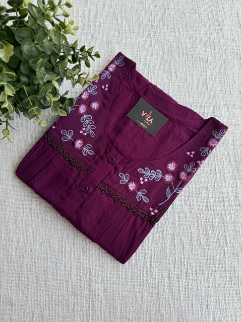 Neck emb Crush cotton nighty