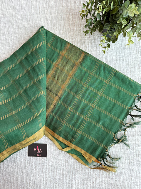 Checked Art silk saree with blouse