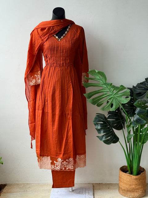 V neck lace work cotton suit set