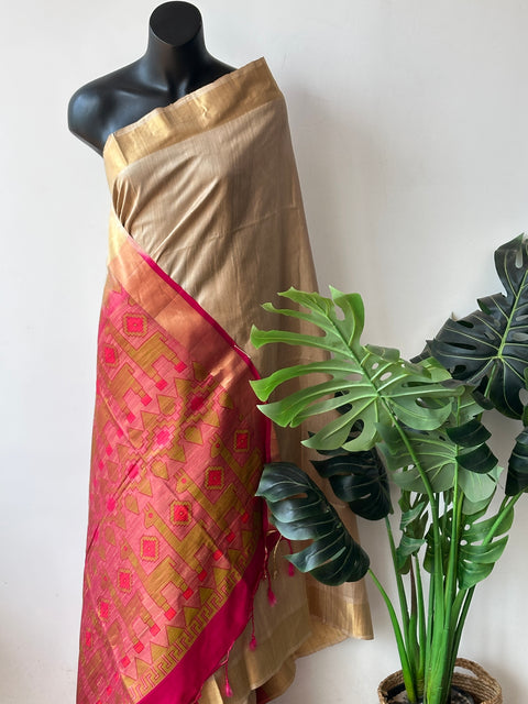 Plain Dupion silk saree