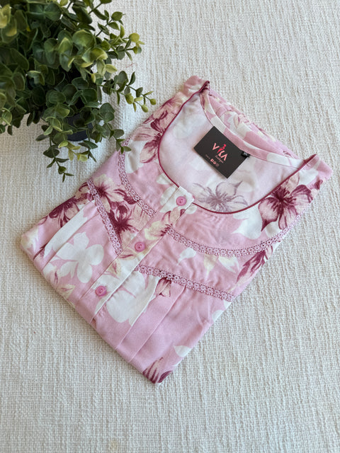 XL size printed Alpine nighty