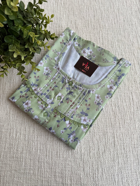 L size printed Alpine nighty